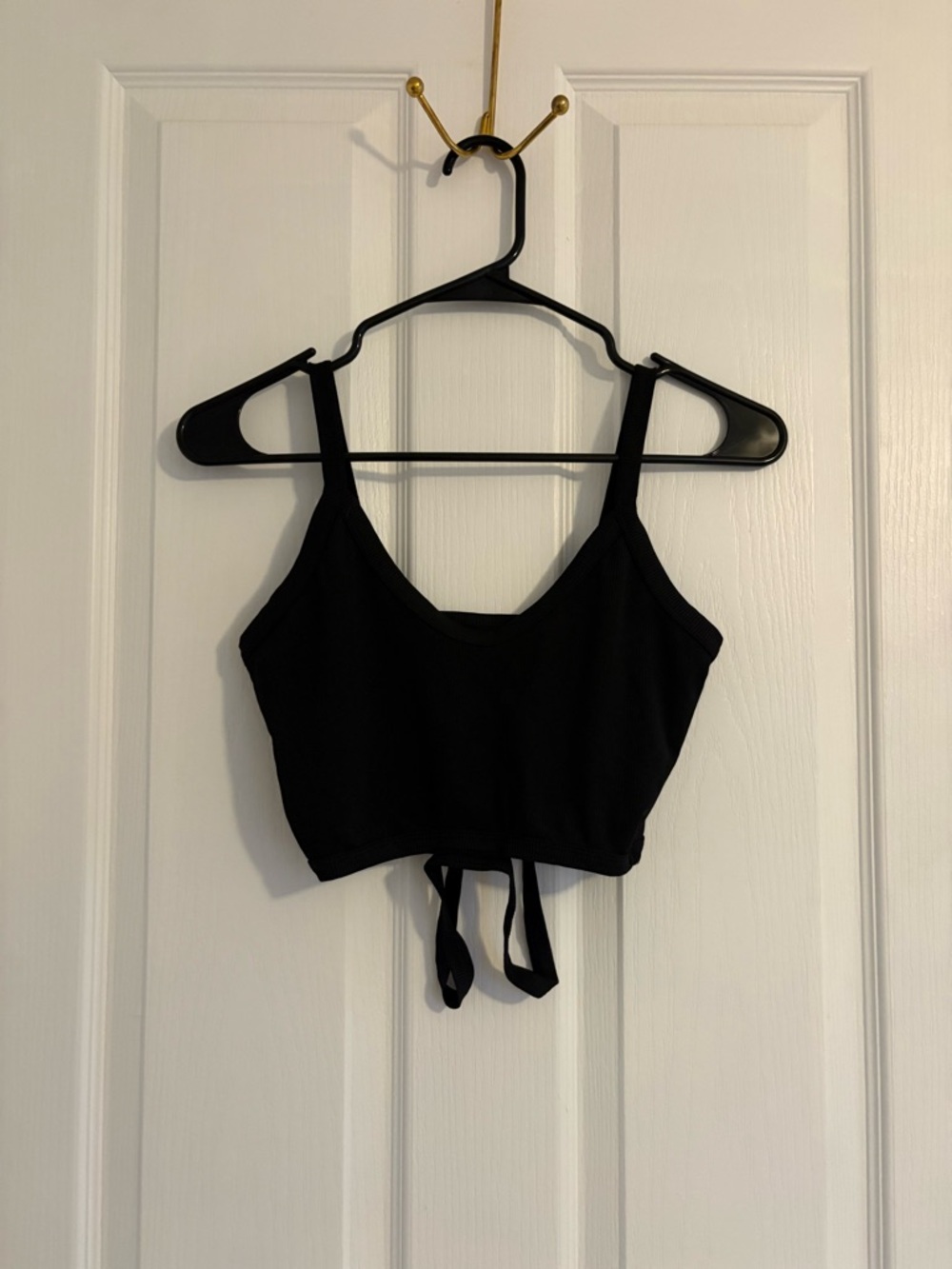 SHEIN Black Tie-Front Cropped Tank
